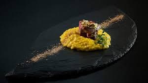 Piatto simbolo Atelier Nove